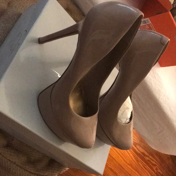 Heels - Picture 2 of 4